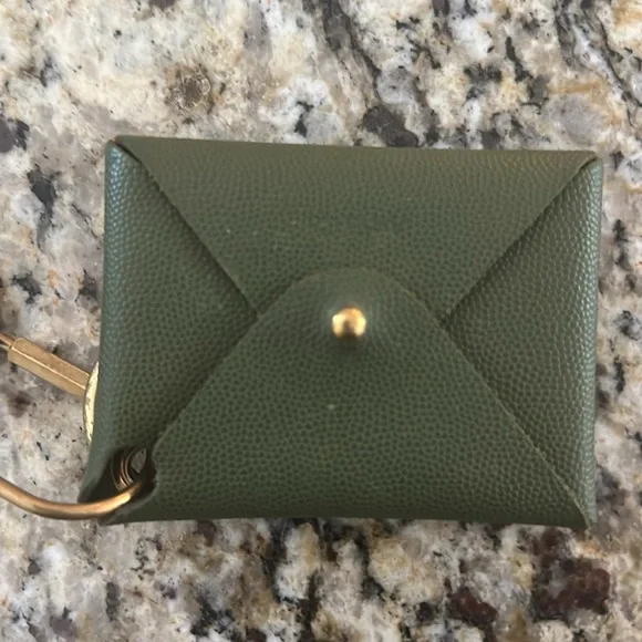 Avryn Co. Moss Green Leather Wristlet Wallet - Picture 3 of 7